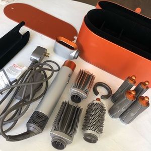 Dyson airwrap in copper